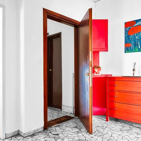 Deluxe With Terrace Apartment